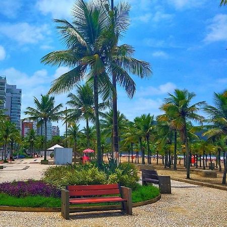 Hospedagem Primeira Quadra Da Praia 프라이아 그란데 외부 사진